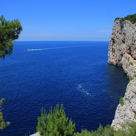 11 Sleeps 4 Guests * Spalato